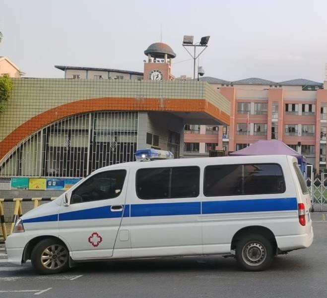 永泰救护车出租护送骨折病人一公里多少钱